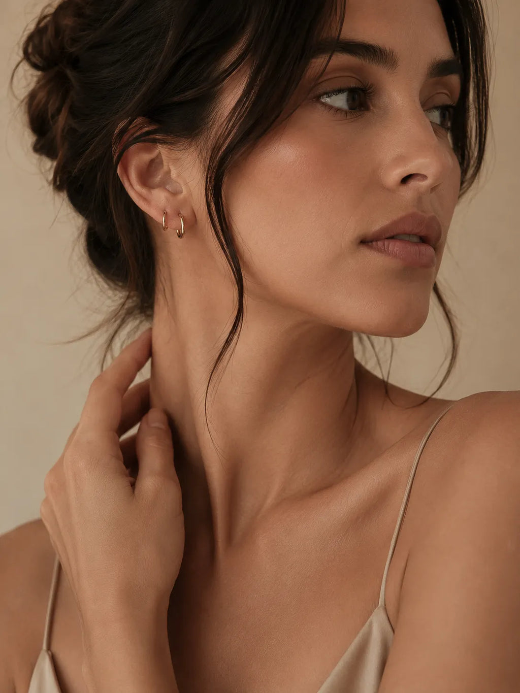 18K Gold Minimal Huggie Hoop Earrings