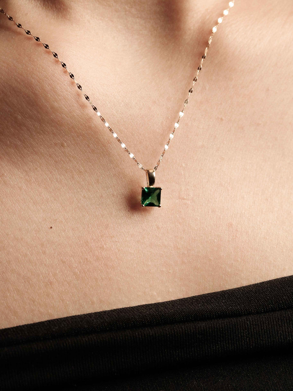 Emerald Crystal Princess Cut Solitaire Pendant Necklace in Solid Gold