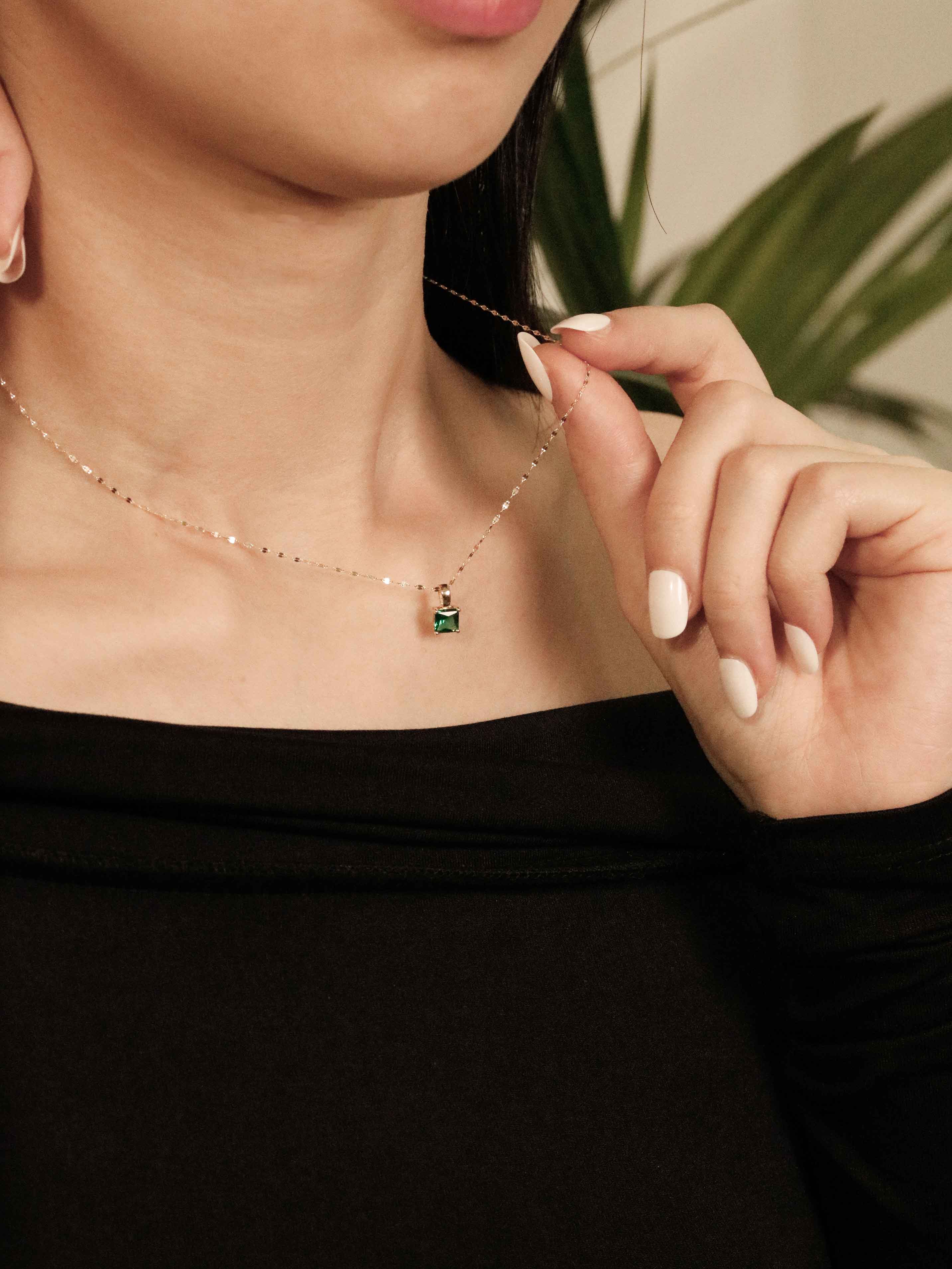 Emerald Crystal Princess Cut Solitaire Pendant Necklace in Solid Gold