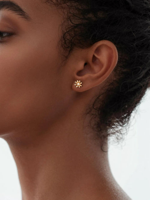 Dainty Crystal Daisy in Solid Gold FSS Jewellery