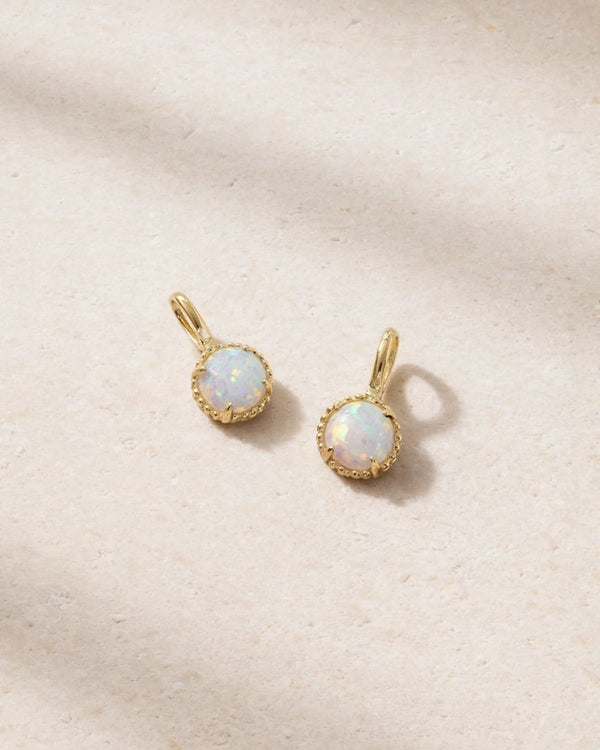 Opal Pendant Necklace in Solid Gold