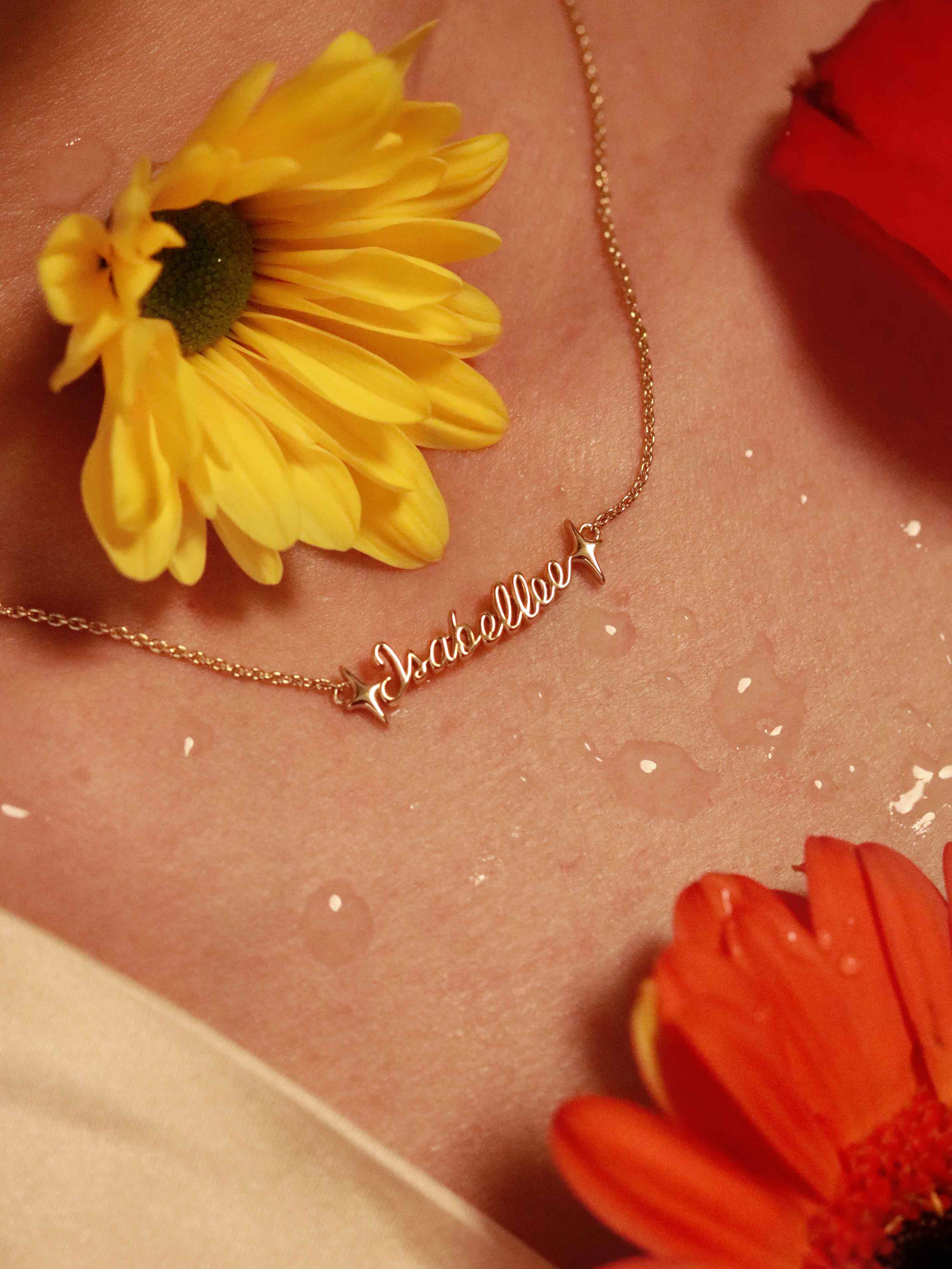 custom necklace with her name