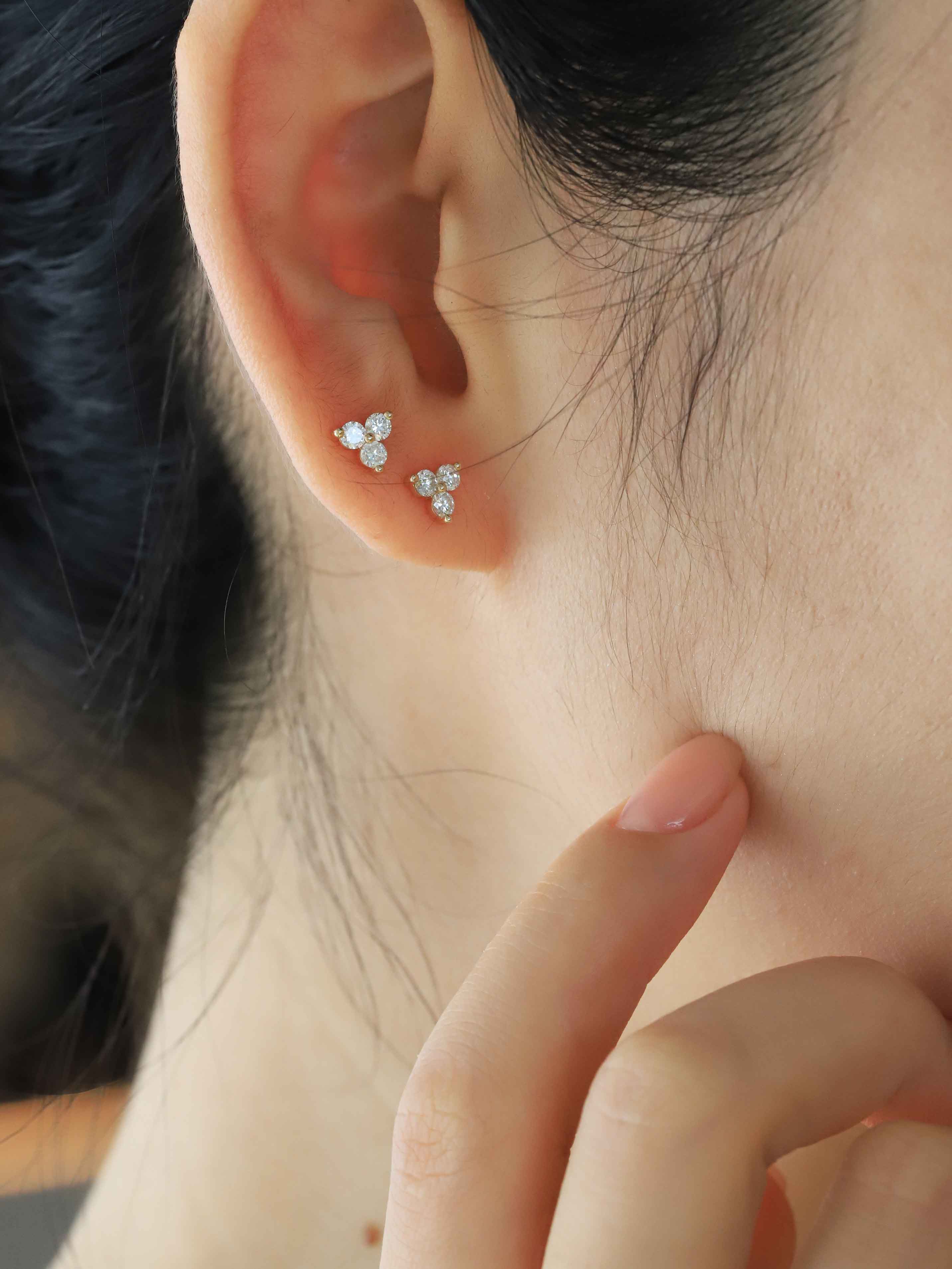 stud earrings diamond